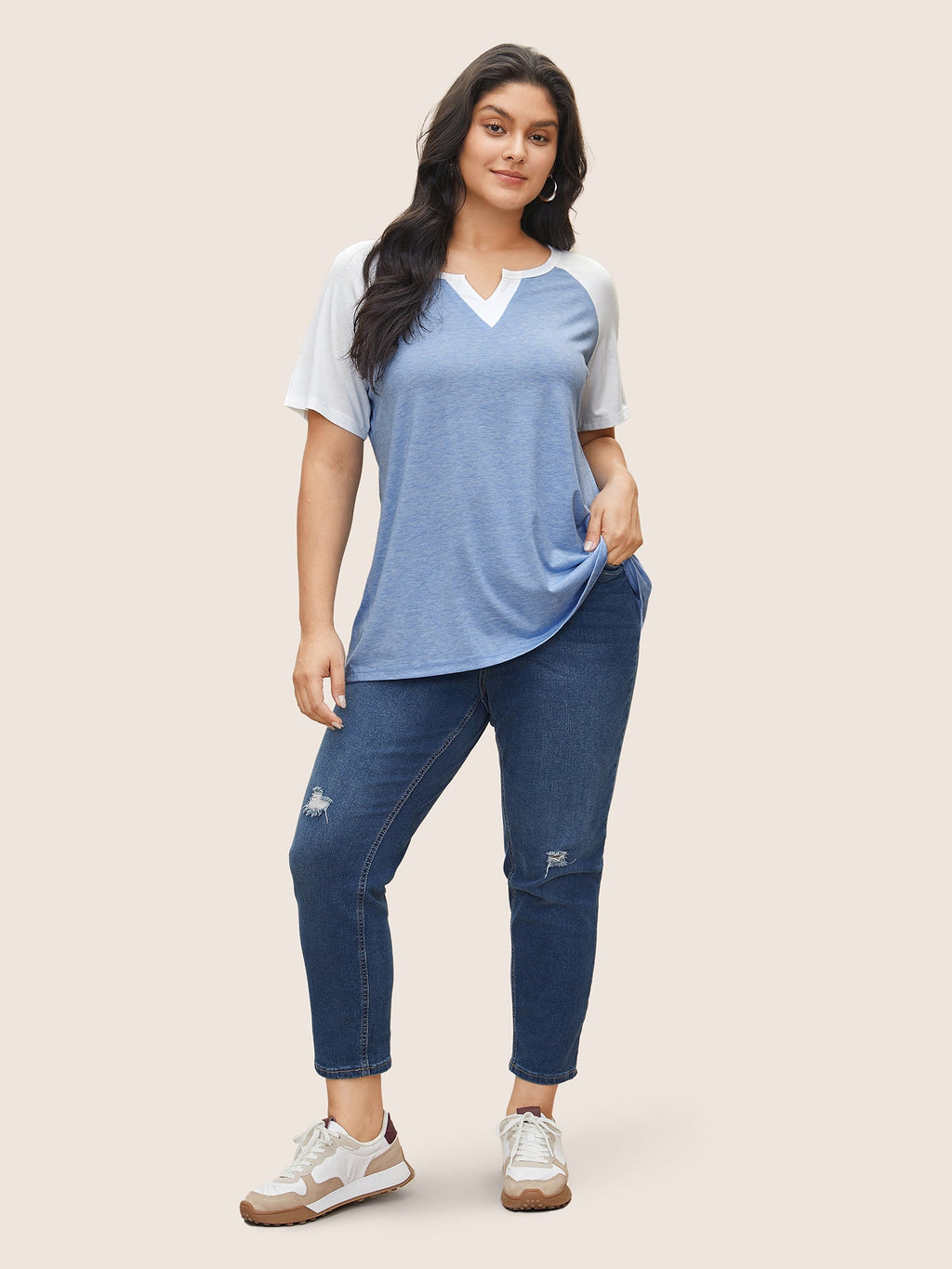 Colorblock Contrast Notched Raglan Sleeve T-shirt